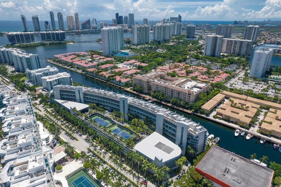 Artech at Aventura unit 330, Aventura, FL 33180 - photo 1