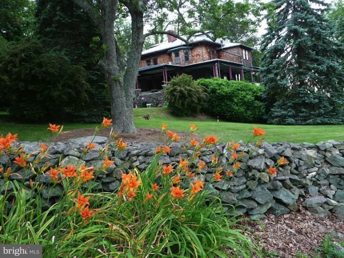 17130 Ravenrock Rd, Cascade, MD 21719 - photo 1