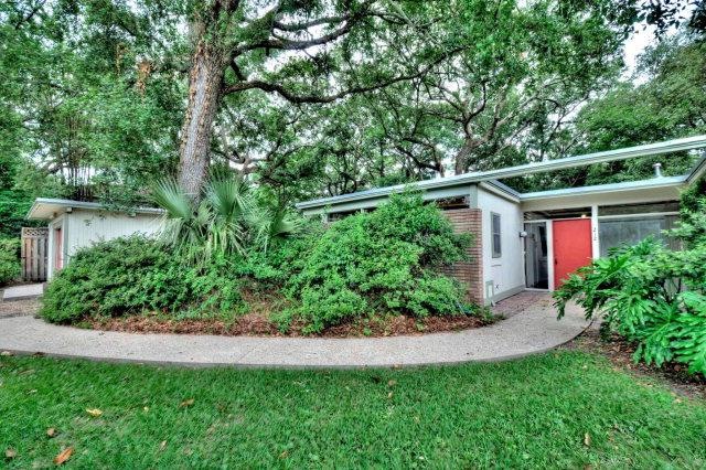 212 Magnolia Ave, Saint Simons Island, GA 31522 - photo 1