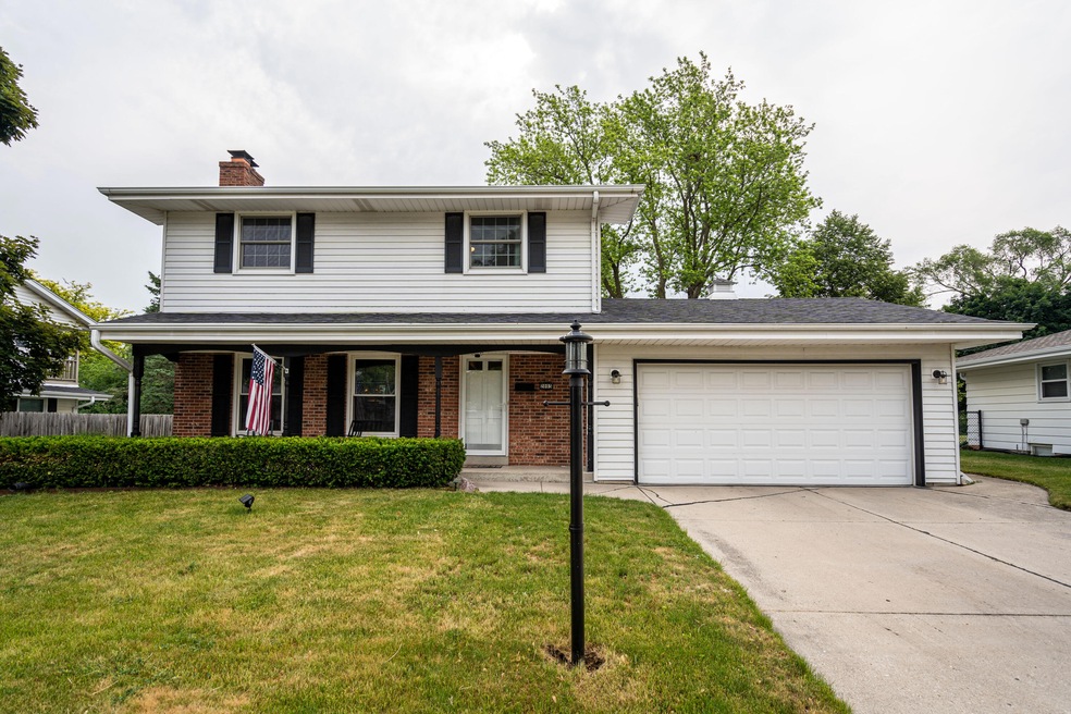 2003 Manhattan Dr, Waukesha, WI 53186 - photo 1