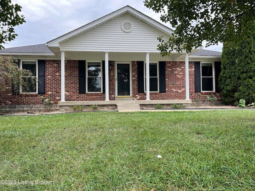 319 Forest Ridge Dr, Mount Washington, KY 40047 - photo 1