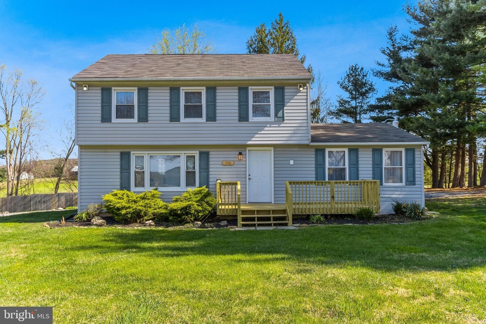 706 W Old Liberty Rd, Sykesville, MD 21784 - photo 1