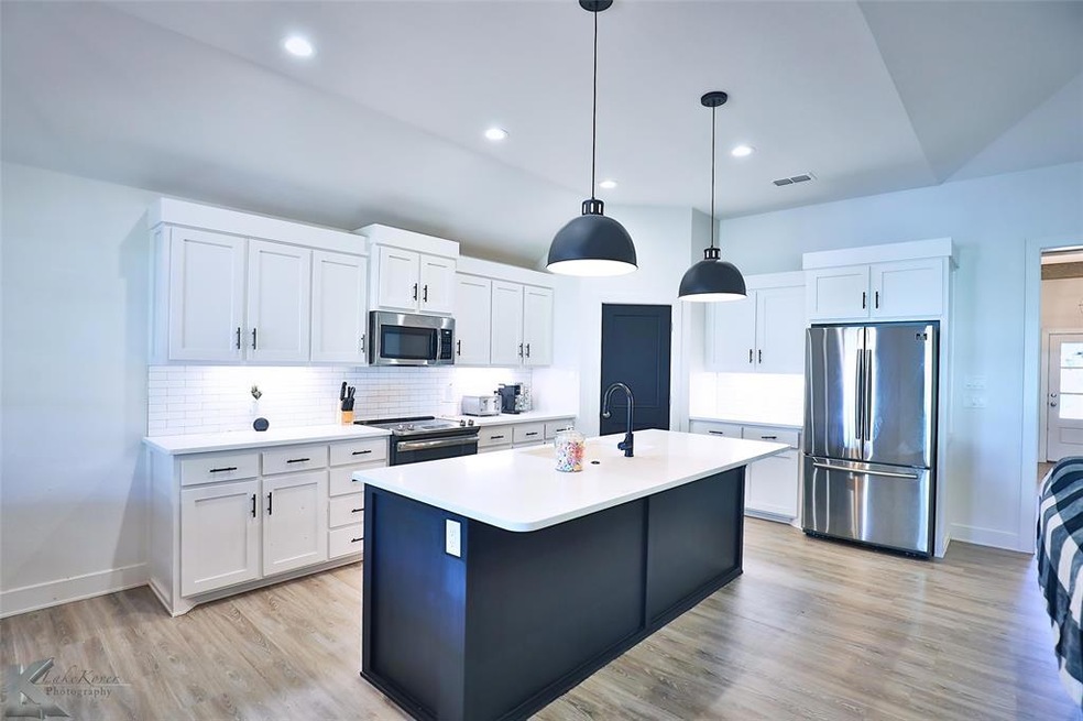 6426 Stadium Dr, Abilene, TX 79606 - photo 1