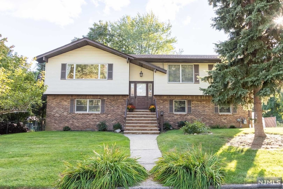 110 Sanial Ave, Northvale, NJ 07647 - photo 1