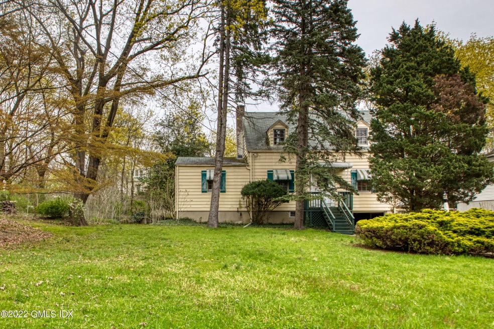FRONT OF HOUSE-864A5858-1