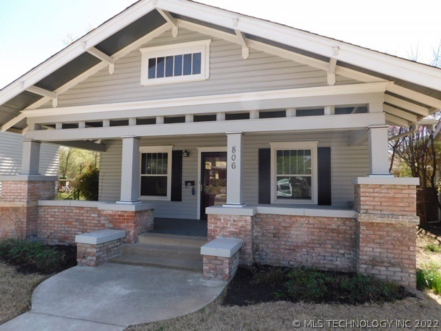 806 Bixby St, Ardmore, OK 73401 - photo 1