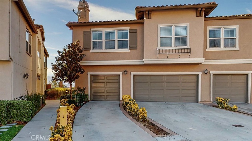 15427 Park Point Ave unit 102, Lake Elsinore, CA 92532 - photo 1