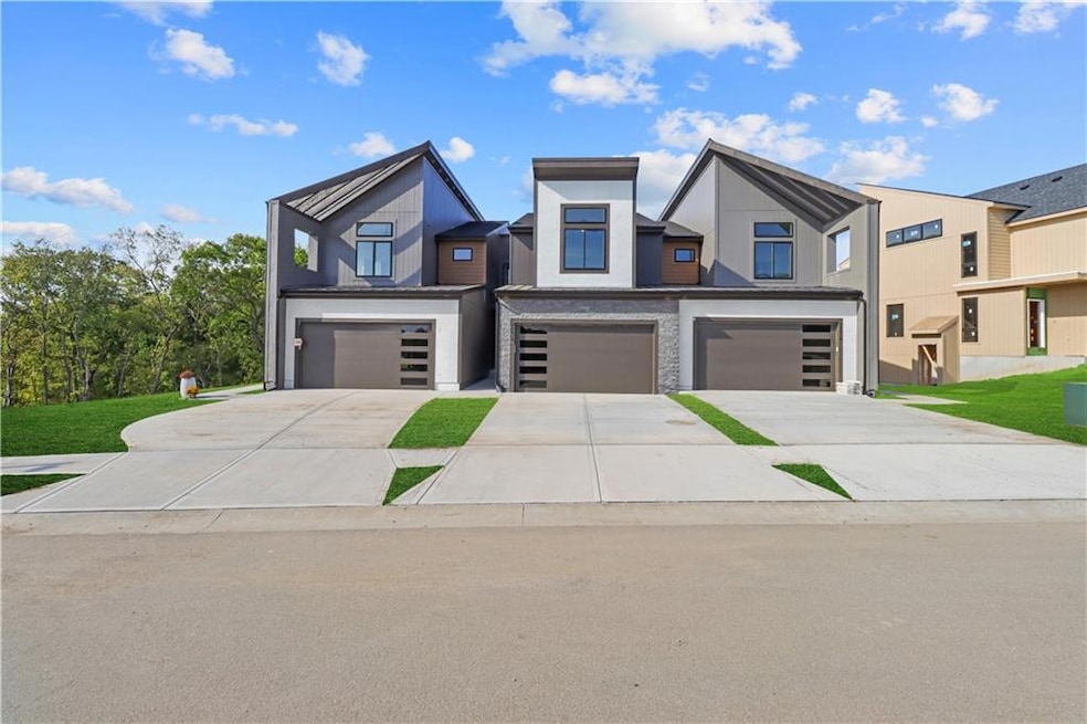 22518 W 93rd St, Lenexa, KS 66227 - photo 1