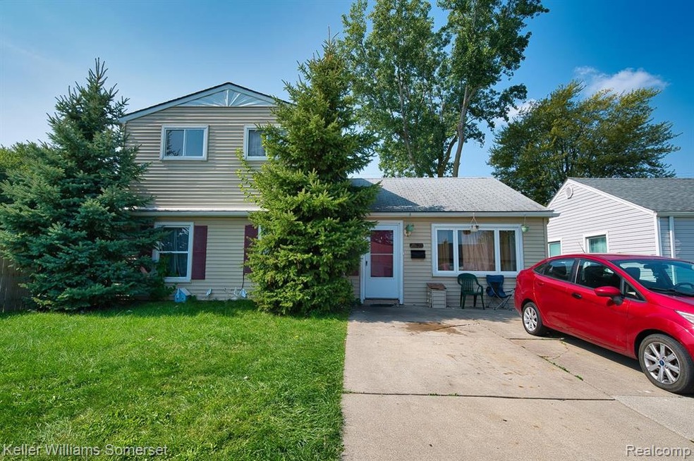 26235 Woodmont St, Roseville, MI 48066 - photo 1