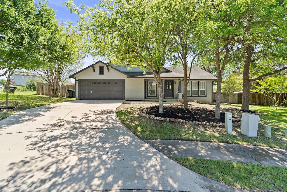 124 Grant Ct, San Marcos, TX 78666 - photo 1