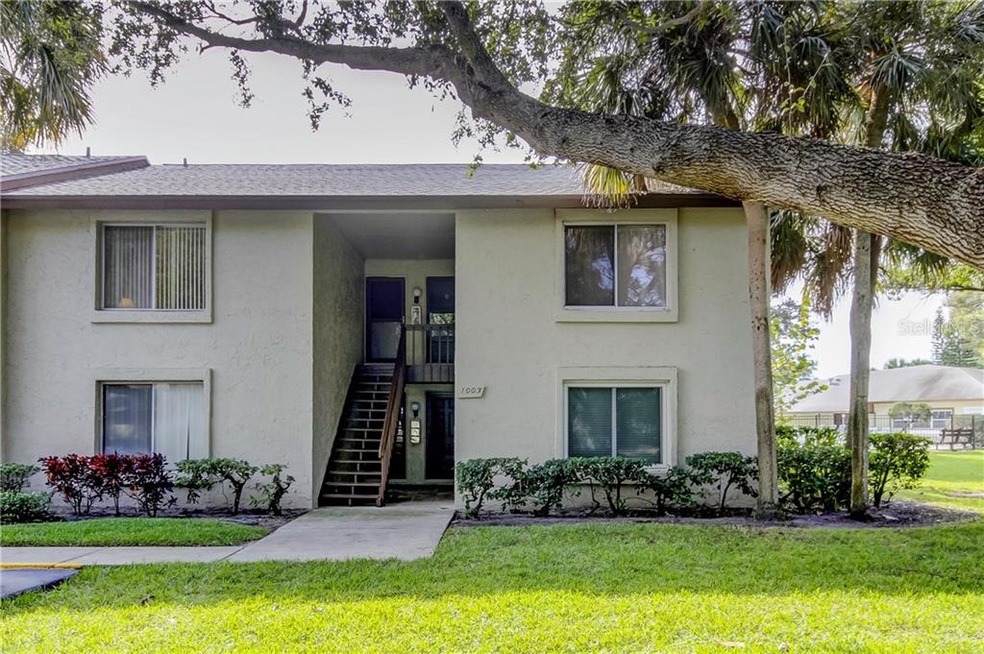 2nd floor unit, beautiful parklike grounds.