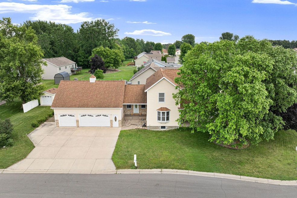 1299 Bellflower Ln NE, Owatonna, MN 55060 - photo 1