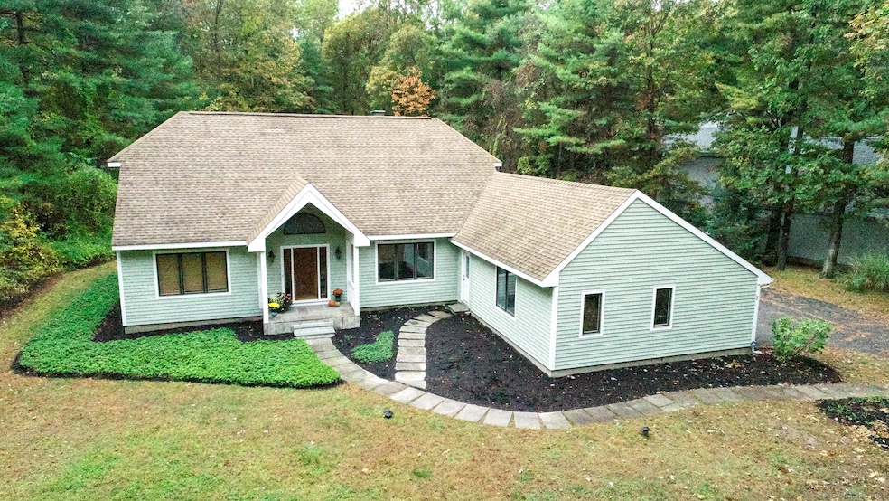 Under Contract $799,900