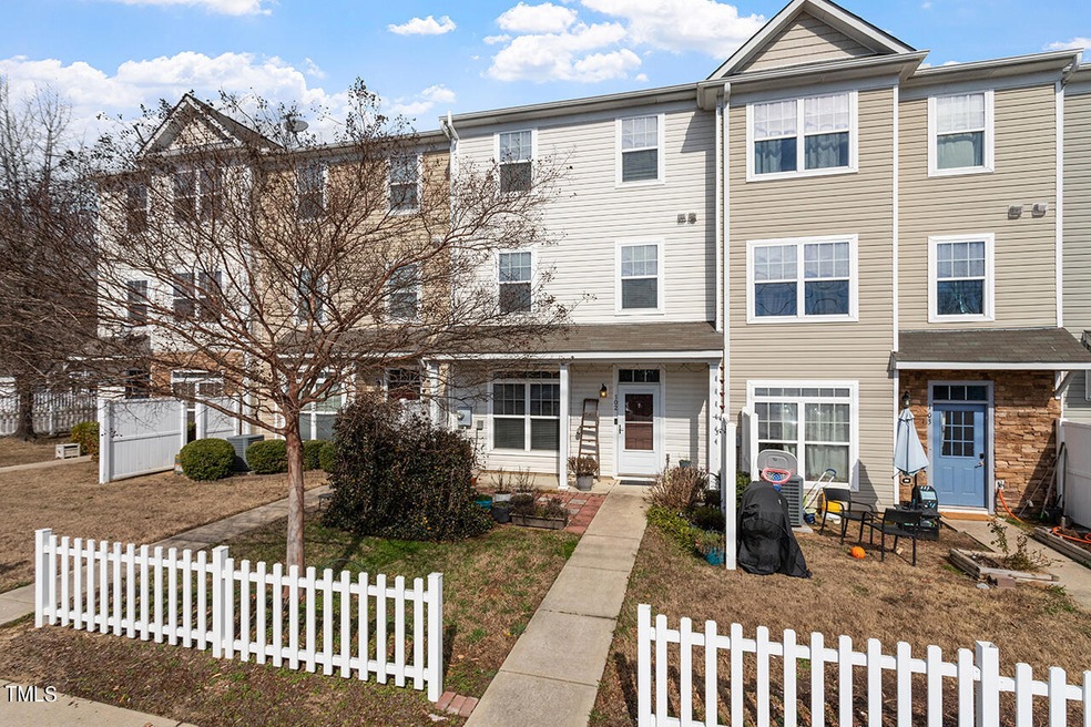 331 Gilman Lane_01