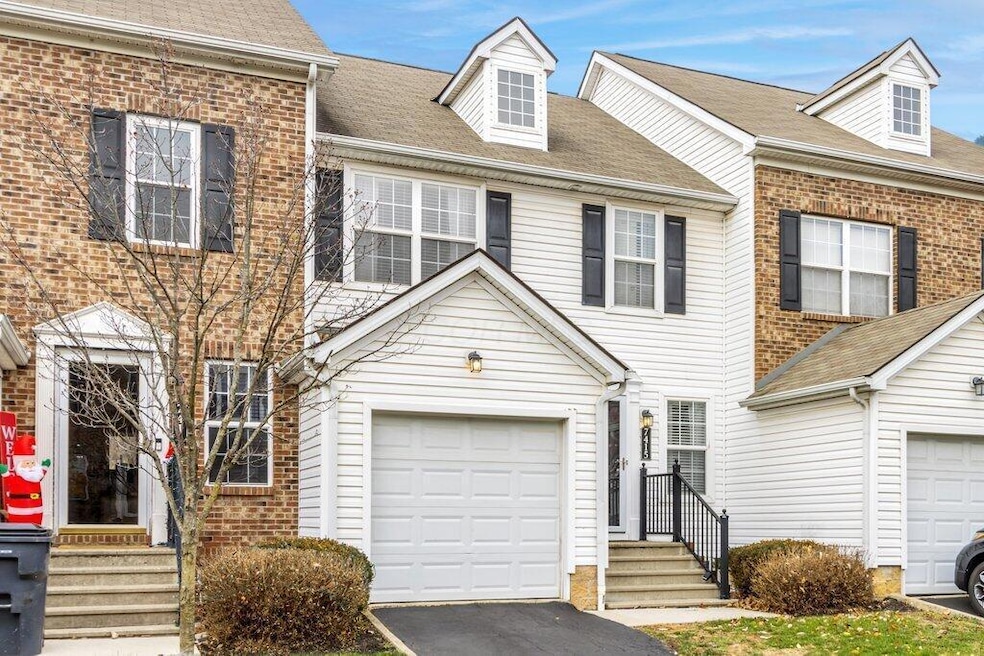 7415 Cayman Ln unit 7415, Worthington, OH 43085 - photo 1
