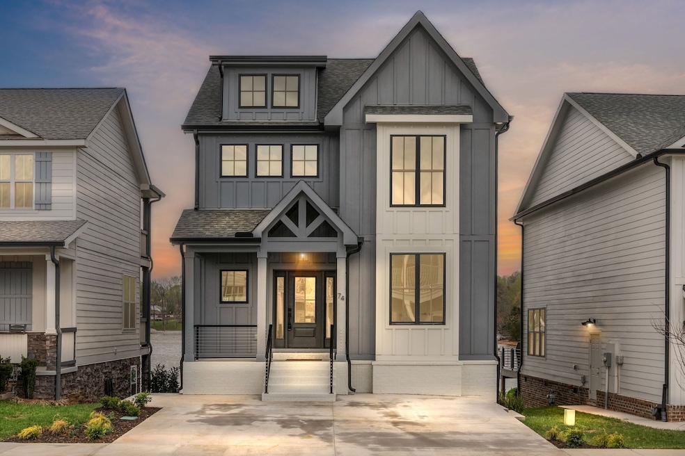 Pending $999,999 • Co-Listing Agent