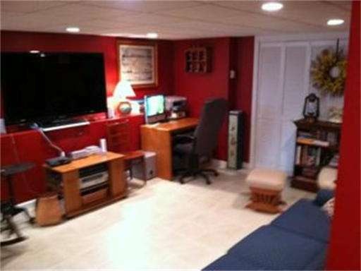 63 Boxberry Ln, Rockland, MA 02370 - photo 1