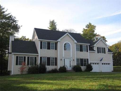 4 Russell Ct, Mendon, MA 01756 - photo 1