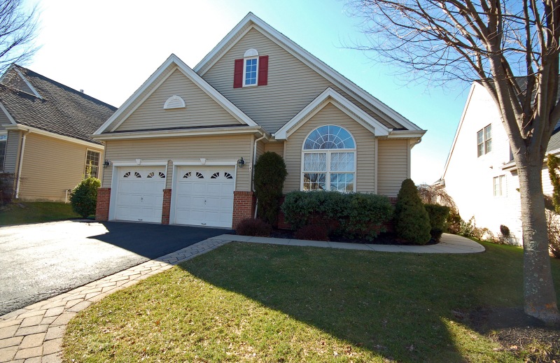 15 Hardenbergh St, Somerset, NJ 08873 - photo 1