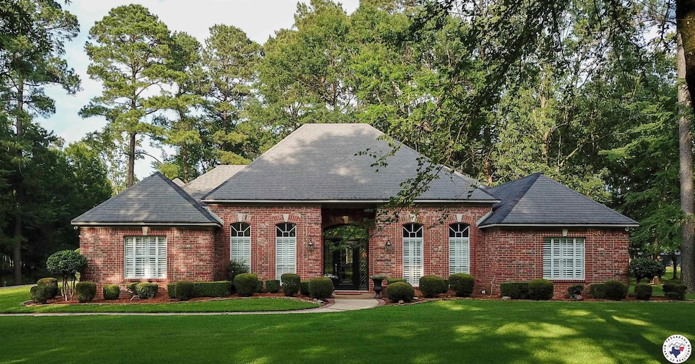 For Sale $699,000 • Co-Listing Agent