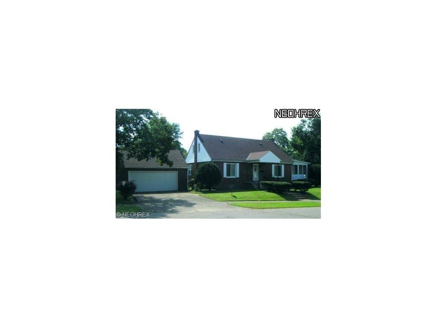 1521 Nicholear Ave, Coshocton, OH 43812 - photo 1