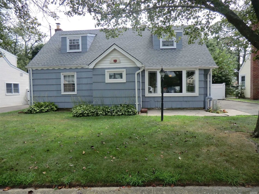 81 Horton Ave, Valley Stream, NY 11581 - photo 1