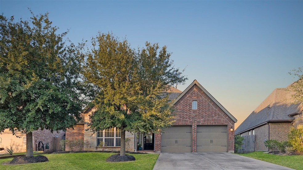28726 Wallaman Falls Ln, Katy, TX 77494 - photo 1