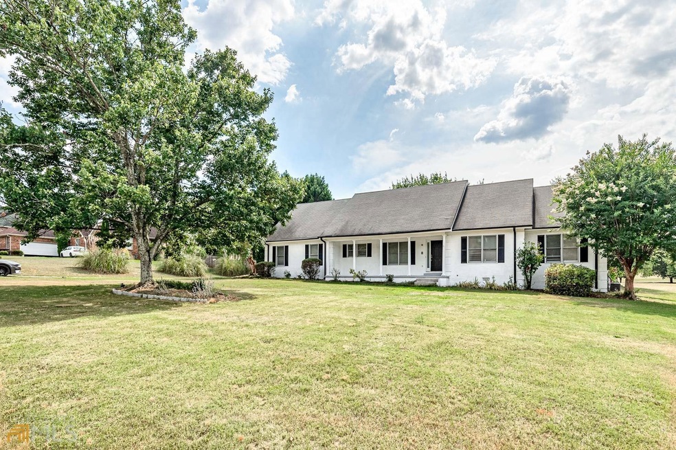 7967 Lake Ridge Dr, Jonesboro, GA 30236 - photo 1