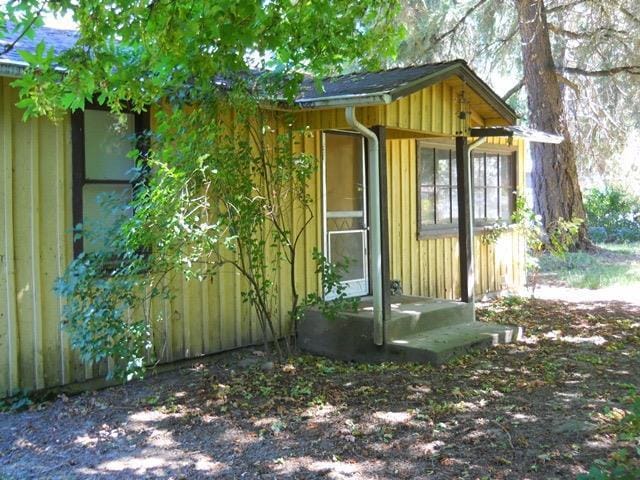 9608 Old Stage Rd, Central Point, OR 97502 - photo 1