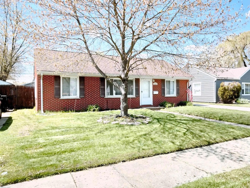 26601 Academy St, Roseville, MI 48066 - photo 1