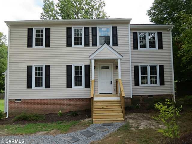 Exterior Front - New vinyl siding, dimensional shi