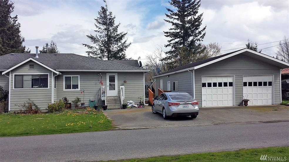 409 Harrison St, Sumas, WA 98295 - photo 1