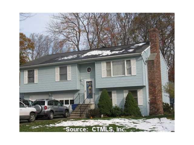 392 Chestnut Hill Ave, Waterbury, CT 06704 - photo 1