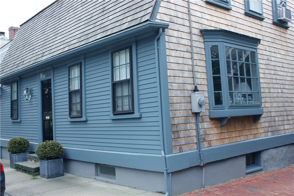 58 Poplar St, Newport, RI 02840 - photo 1