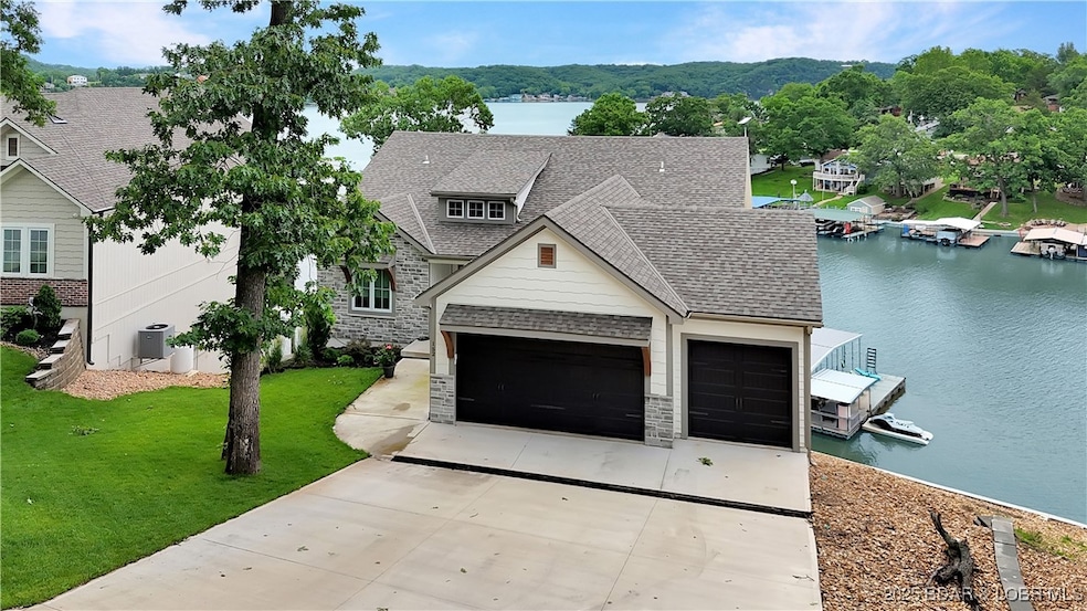 Front view of home.