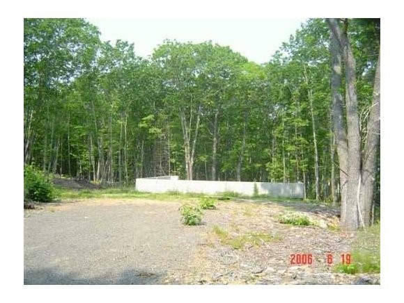 12 Lorraine Dr, Cape Neddick, ME 03902 - photo 1