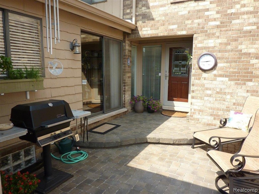 7344 Creekview Circle