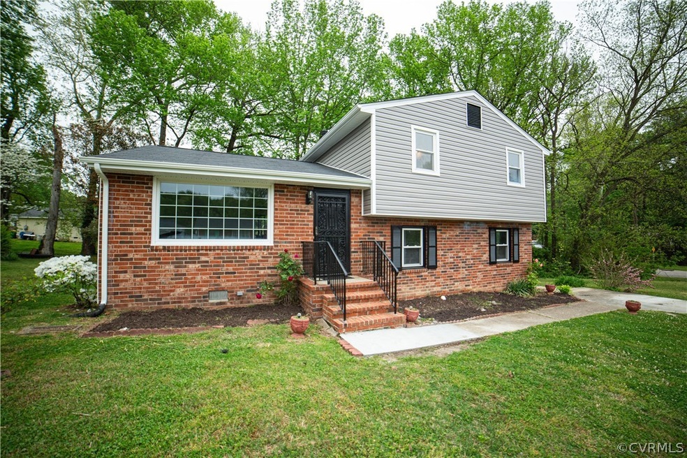 1909 Sunnyside Ave, Hopewell, VA 23860 - photo 1