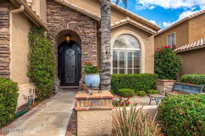 1926 E Todd Dr Tempe AZ 85283-small-003-