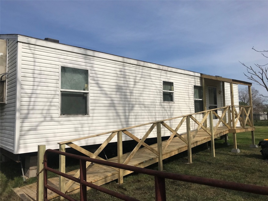 17025 Wellborne Rd unit D, Pearland, TX 77584 - photo 1