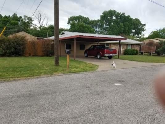 4405 Luker Ct, Granbury, TX 76049 - photo 1