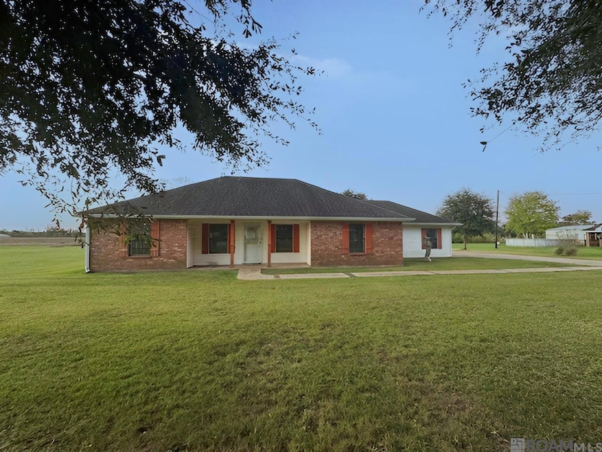168 Pecan Grove Rd, Simmesport, LA 71369 - photo 1