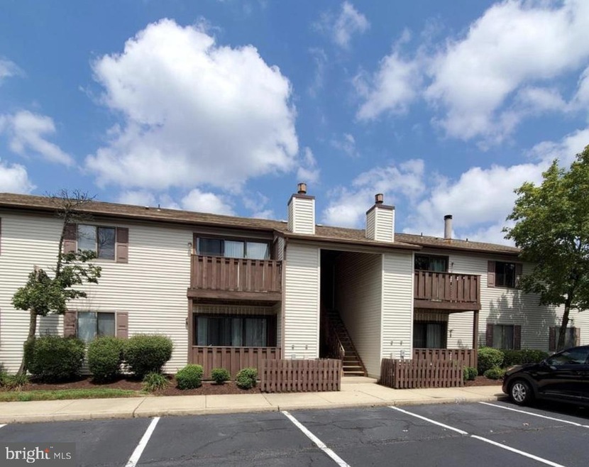 407 Lindsey Ct unit 407, Marlton, NJ 08053 - photo 1