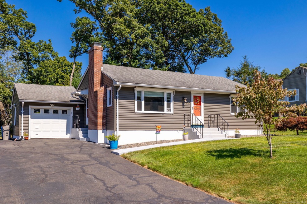 43 Yarde Dr, Bristol, CT 06010 - photo 1