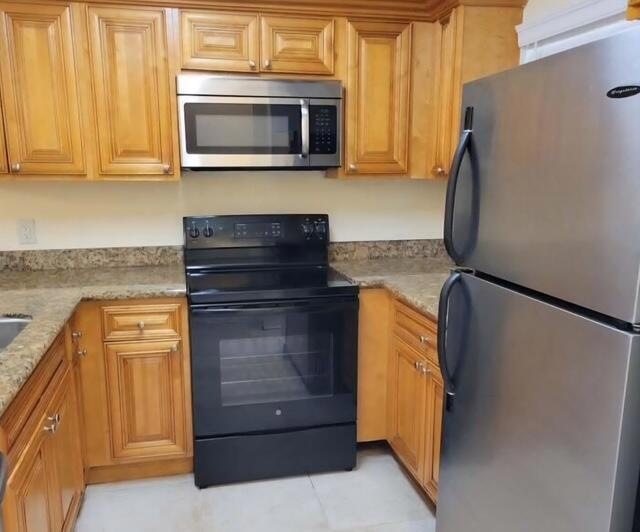 1442 Lake Crystal Dr unit E, West Palm Beach, FL 33411 - photo 1