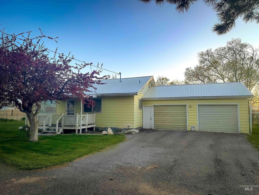 3002 Overland Ave, Burley, ID 83318 - photo 1