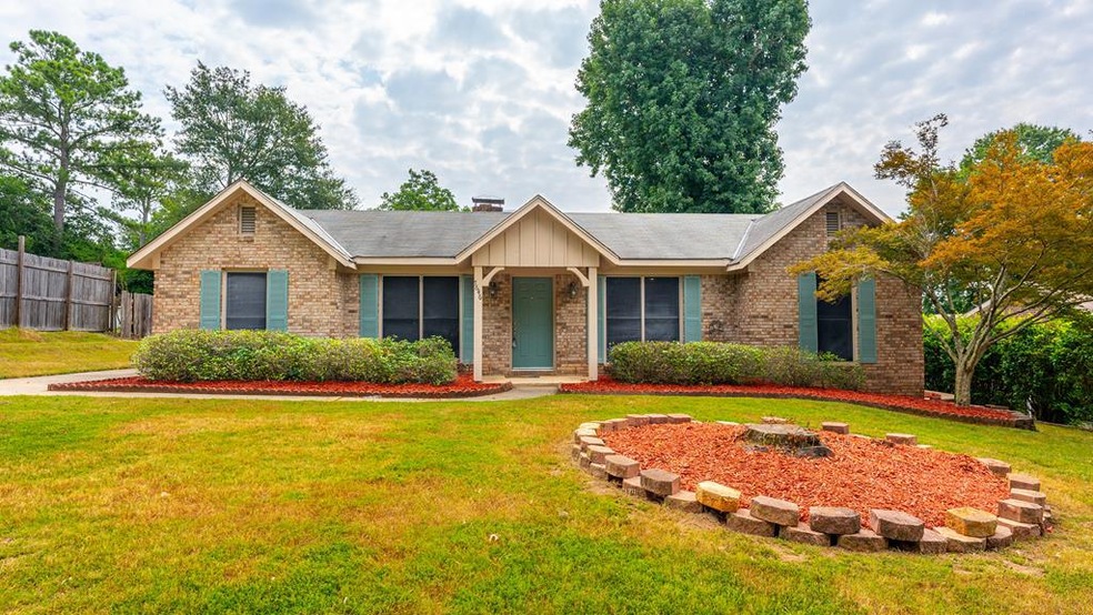 7646 Crescent Dr, Columbus, GA 31909 - photo 1