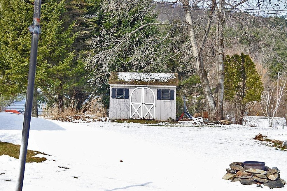 132 Pamela Dr, Rutland, VT 05701 - photo 1