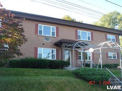 1018 E Hamilton St unit F4, Allentown, PA 18109 - photo 1