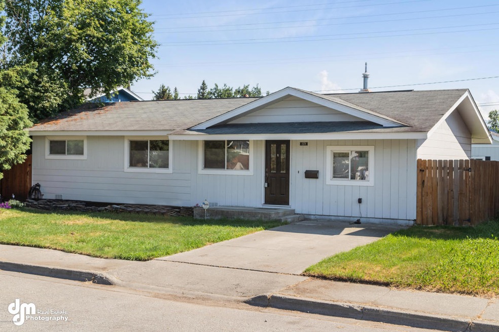 Exterior 4176-FULL